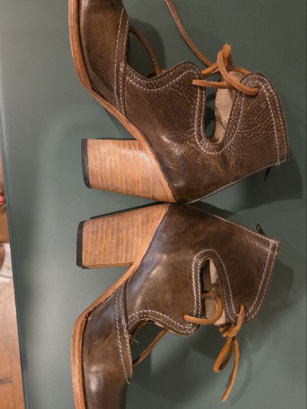 Women's Lace-Up distressed Brown Leather Heeled Ankle Boots - Picture 3 of 6